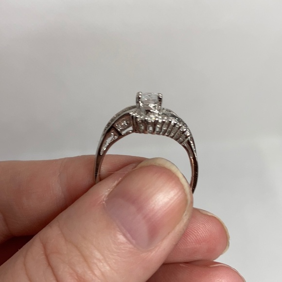 🎄NWT Simulated Diamond ring sterling silver J-39 - Picture 7 of 10